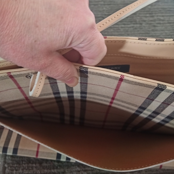 Fab! Rare NWT LARGE Burberry Novacheck Canvas & Leather Tote (Vintage Deadstock) - Picture 4 of 16